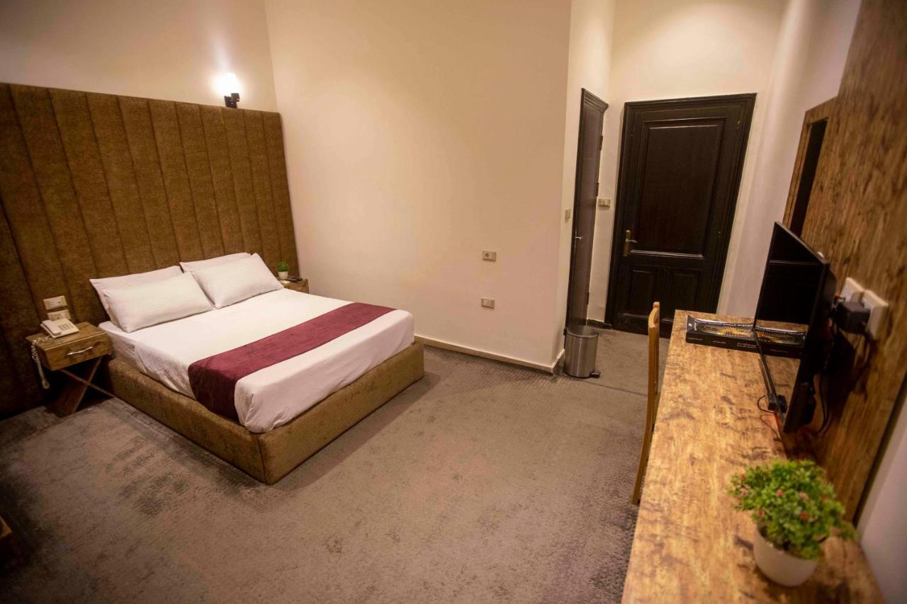 Valencia Ap Hotel 3*